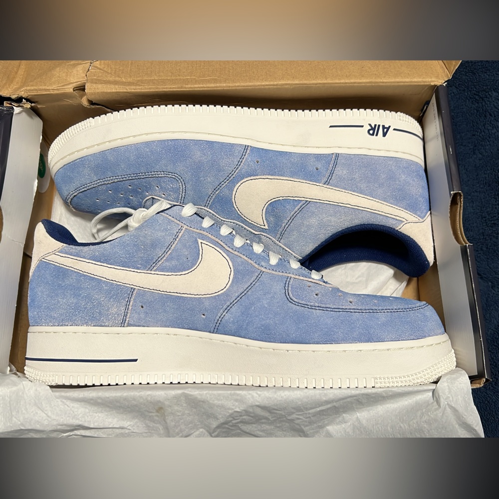 Air Force 1, 07 LV8. - Picture 1 of 5